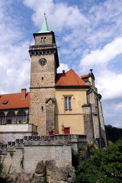 Hrubá Skála Castle