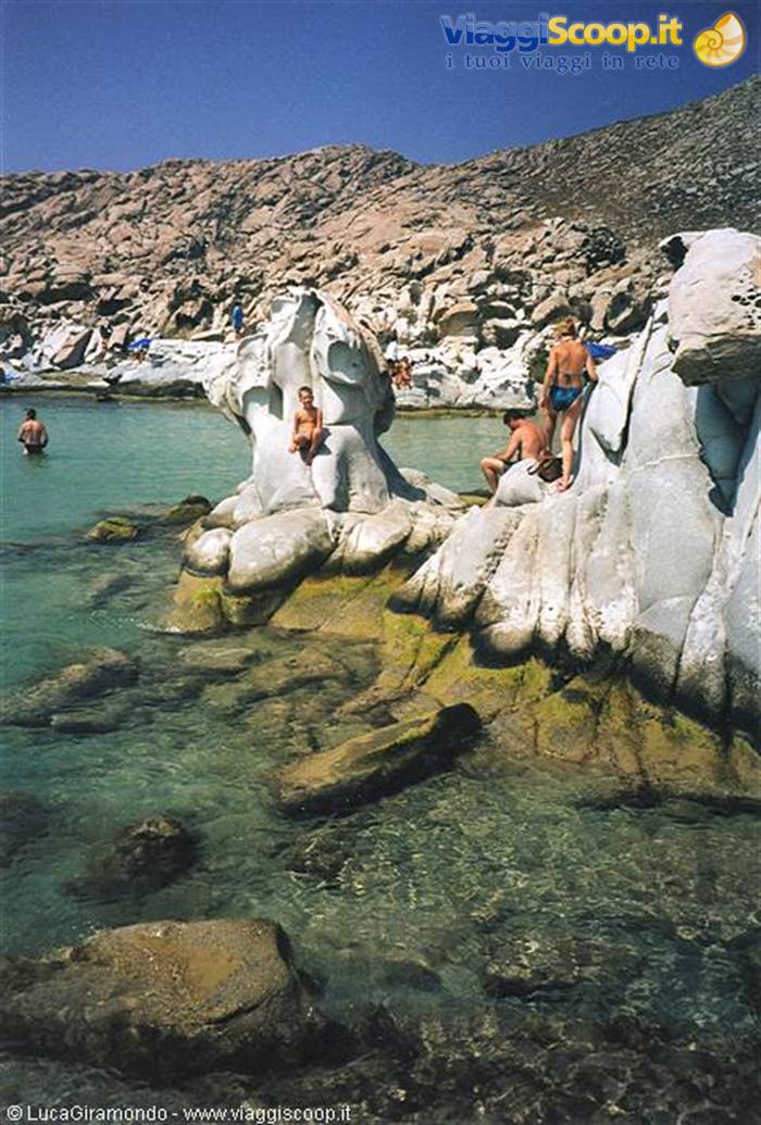 Paros - Kolybithres Beach