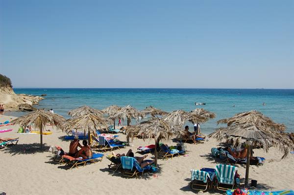 THE HOTEL BEACH