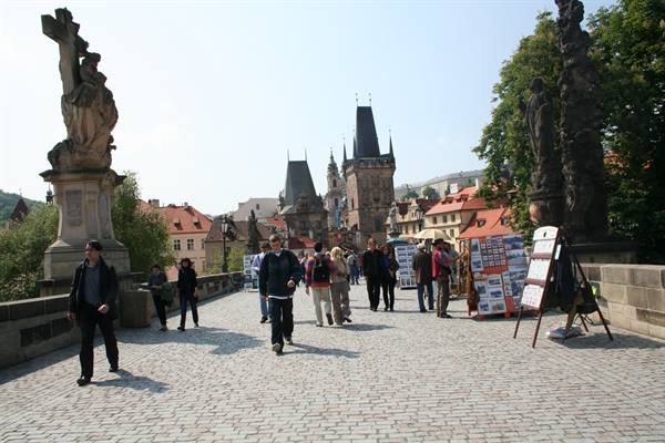 CHARLES BRIDGE