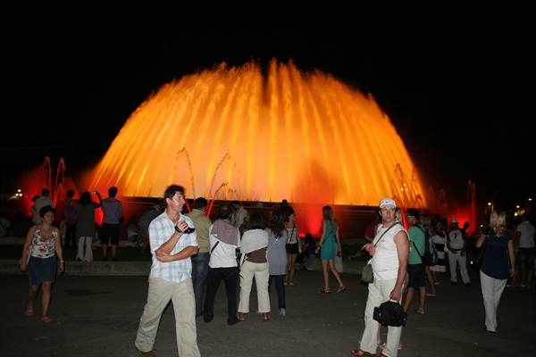 MAGIC FOUNTAIN...SPECTACULAR...