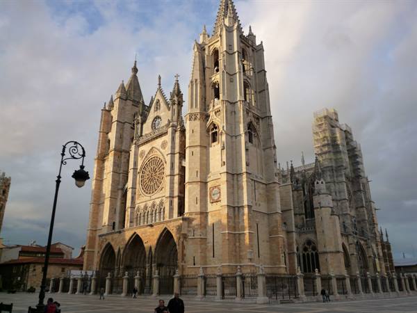 The imposing cathedral of Leon