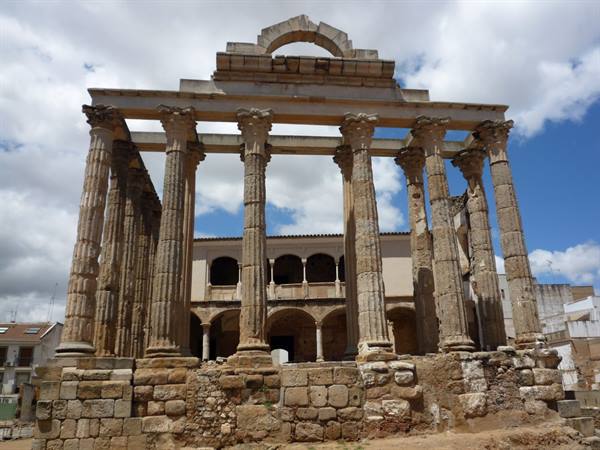 The temple of Diana in Merida