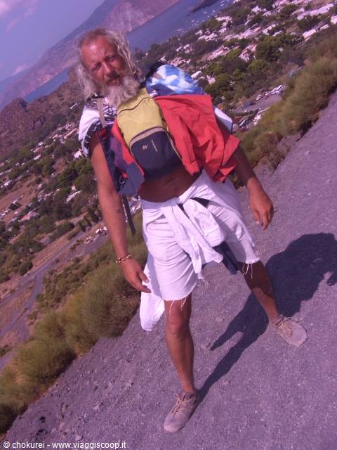 a sherpa carries our luggage..., ha ha ha, it's me !!!