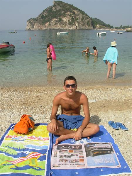Paleokastritza - average Italian!!