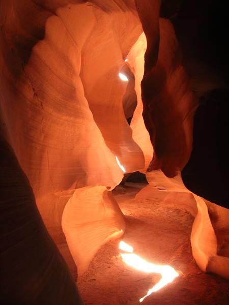 Antelope Canyon NP - light games!