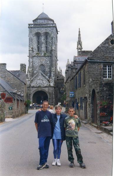Locronan - church