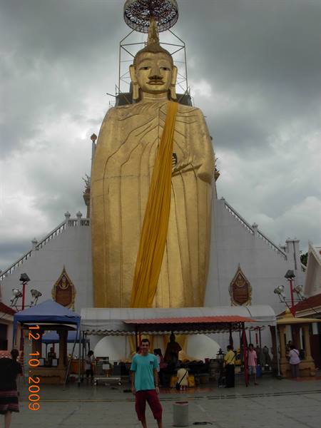 Bangkok - Wat Intharaviharn