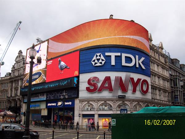 London - Piccadilly Circus