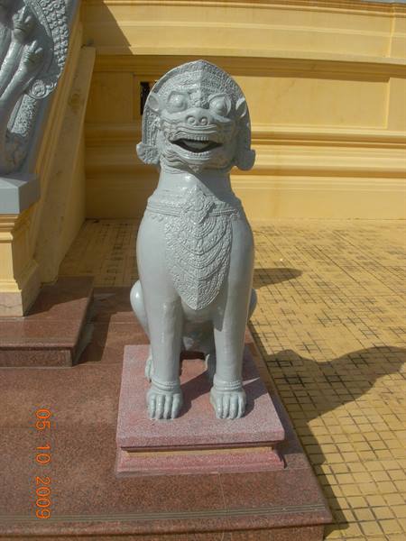 Phnom Penh - royal palace 