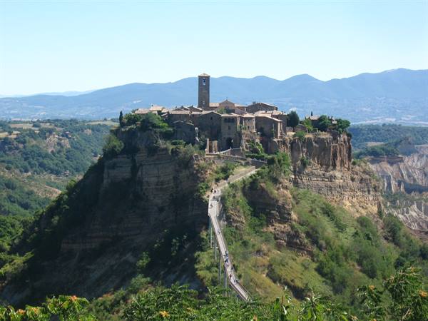 Civita di Bagnoregio viewpoint