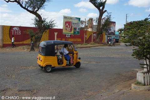 tuk tuk to the beach