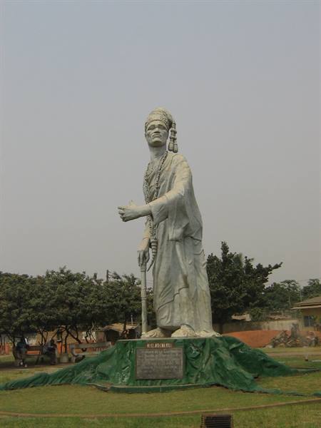 King Toffa statue