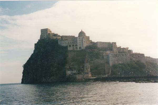 ARAGONESE CASTLE