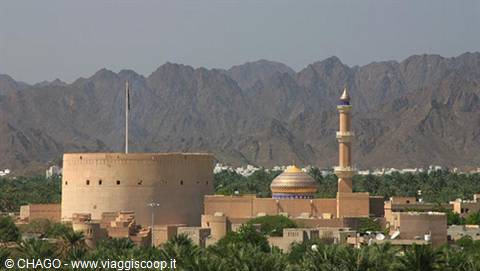 Nizwa, the fort and the mosque