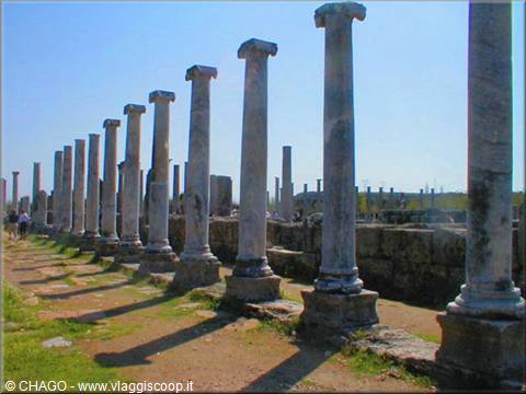 Perge, ancient colonnade