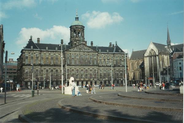 Dam square