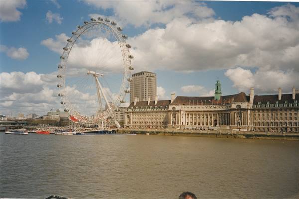 the London Eye ferris wheel