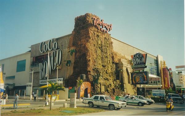 Cancun, the famous Coco Bongo club