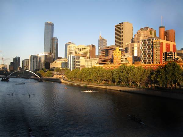 bridge over the Yarra river