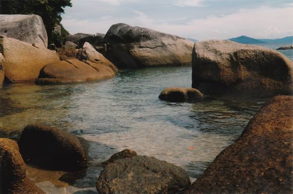 the granite boulders of Bedarra