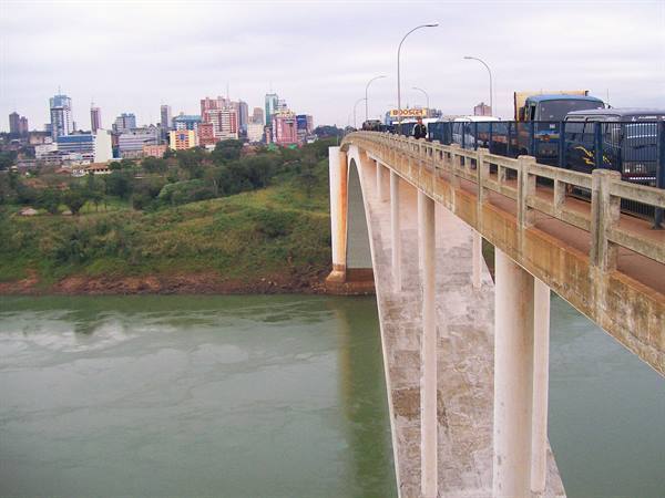 Friendship Bridge over the Paraná river linking Brazil and Paraguay
