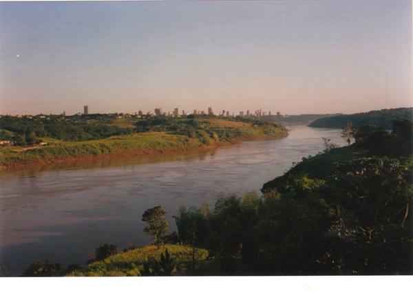 Paraná river, in the distance Iguaçu in Brazil