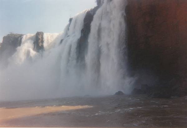 the falls from the Iguaçu river