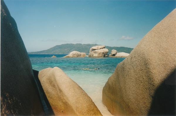 snorkelling at Île Cocos
