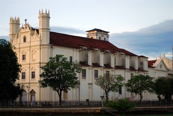 Goa Velha, the Cathedral