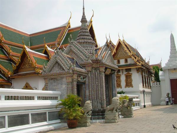 entrance to the throne hall