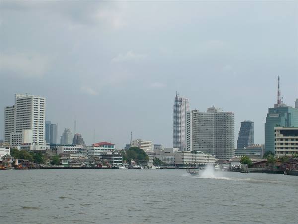 downtown Bangkok, Farang