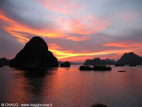 sunset at Ha Long