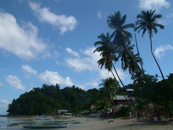the beach of El Nido