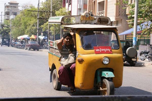 taxi in Mandalay
