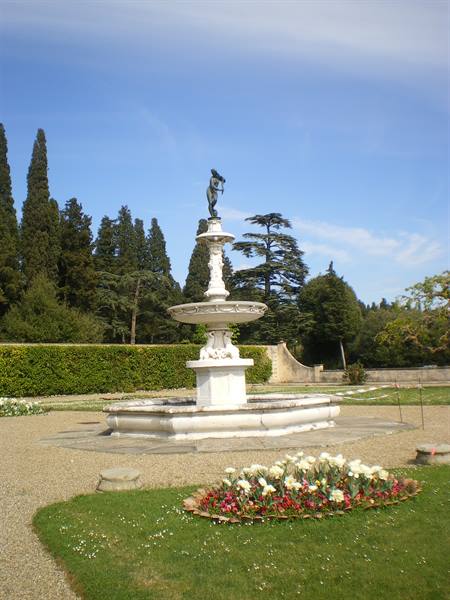 detail of the gardens