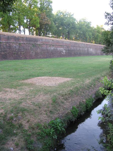 the walls from the outside