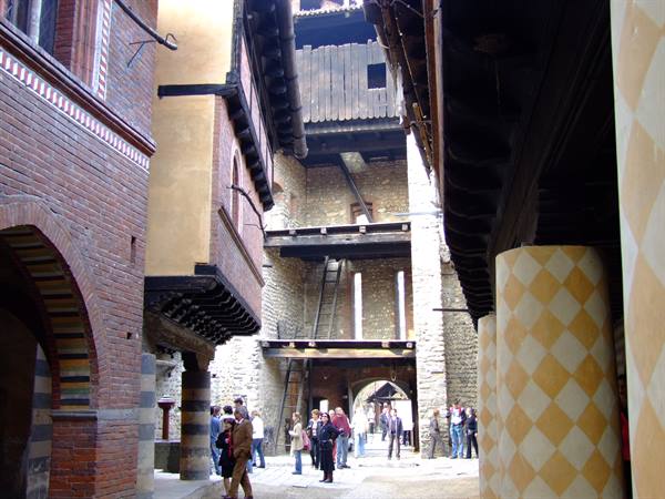Parco del Valentino - Medieval Village Interior