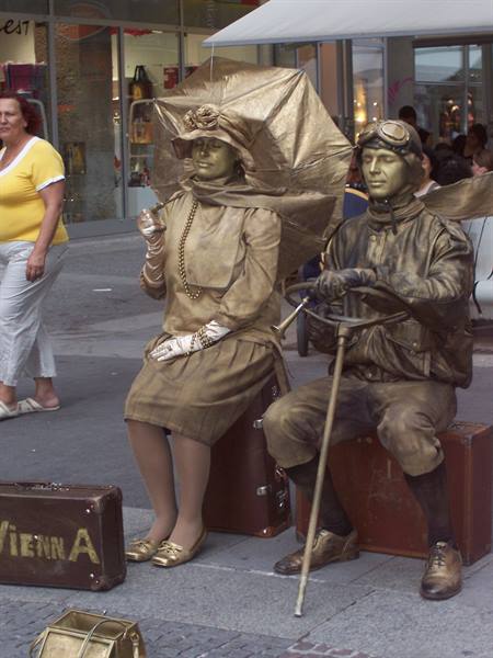 STREET ARTISTS