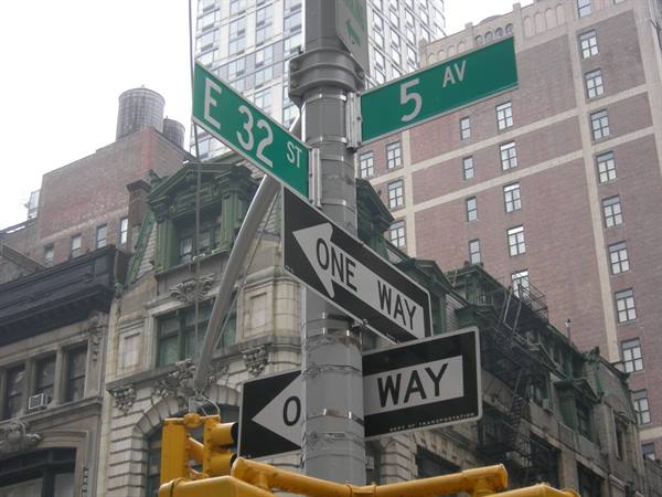 our street E 32 st crosses the legendary 5th ave