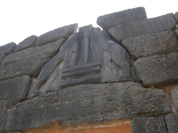 Lion Gate at Mycenae, limestone relief with Minoan columns
