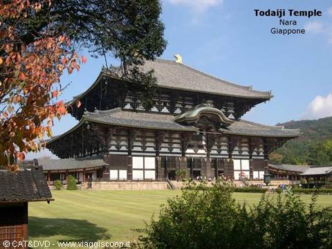 Todaiji Temple in Nara, wooden structure under an autumn sky