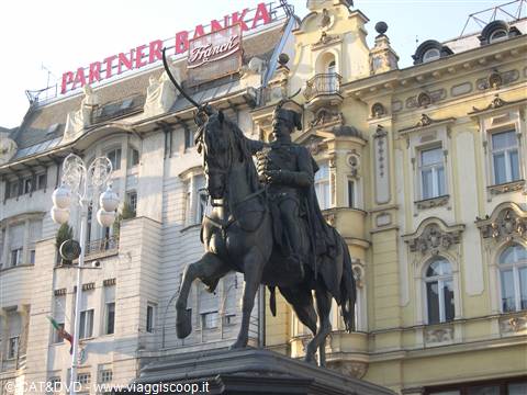 Equestrian statue of Ban Jelačić in front of historic Zagreb buildings
