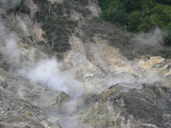 La Soufrière (Drive-In Volcano)