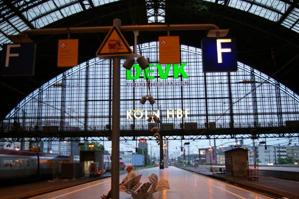 Platform F under the glass and steel roof of Köln Hbf station