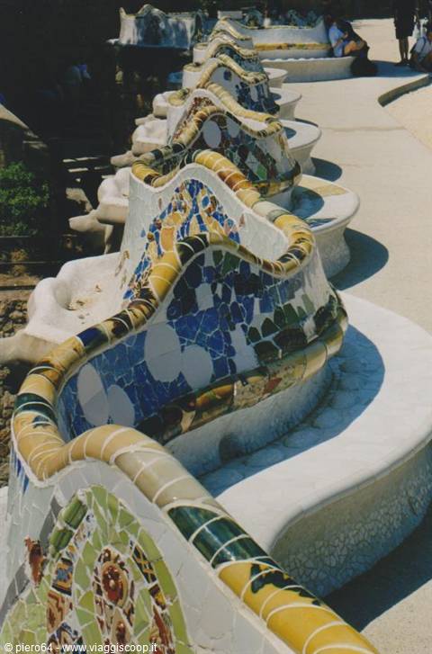 Gaudí's long serpentine mosaic bench at Park Güell, Barcelona