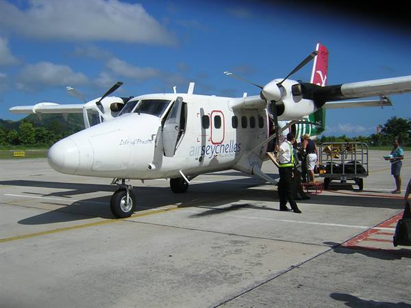 Transfer to Praslin