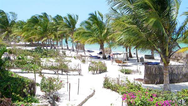 BEACH FROM THE ROOM