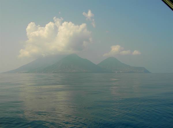 Salina - August 2009 with the Aeolian Dolphin Research 