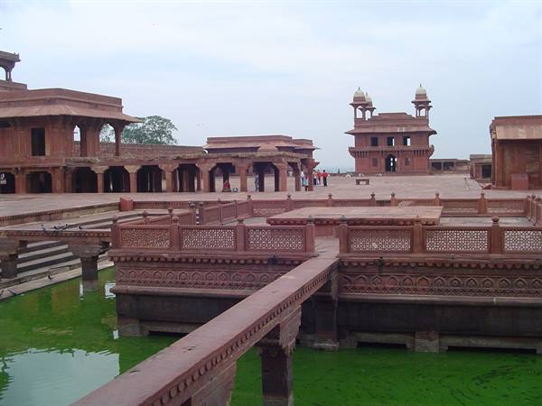 Fatehpur Sikri, red sandstone pavilions around the Anup Talao pool